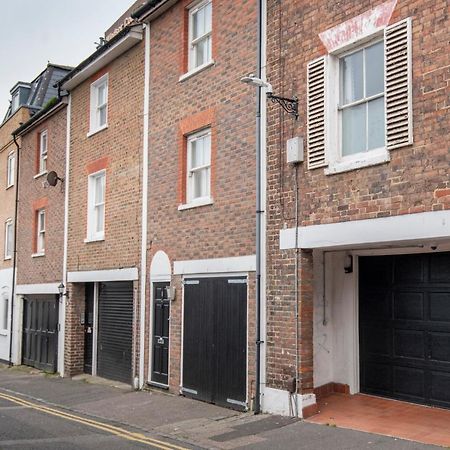 Апартаменти Fantastic 3 Bed Brighton House- Sleeps 6- Superfast Wifi And Garage Екстер'єр фото